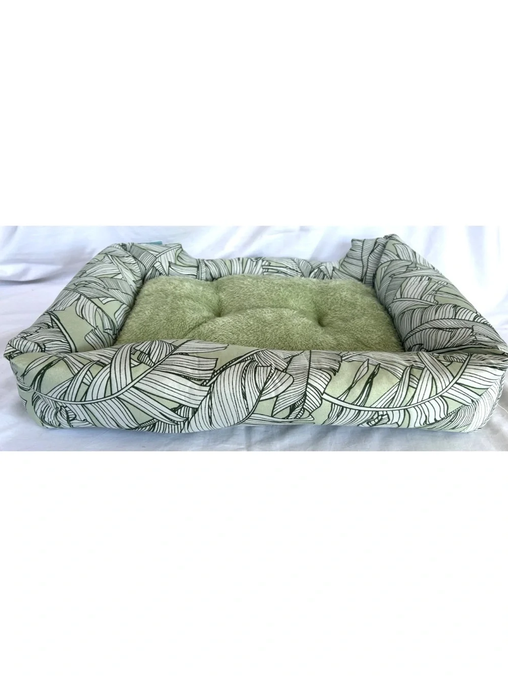 Green Leaf Small Pet Bed with Plush Cushion cat dog